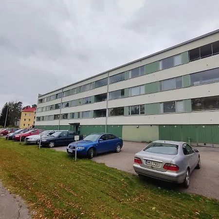 アパート Nika イマトラ